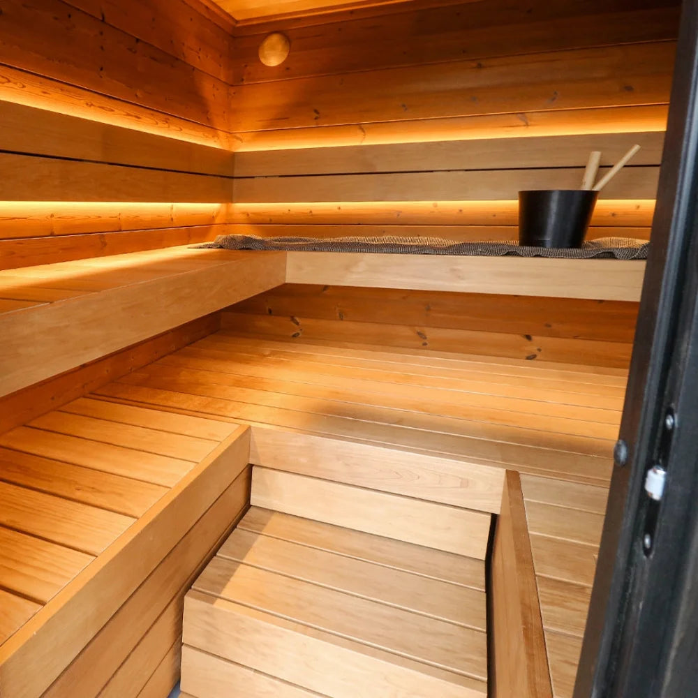 Customizable Modern Large Outdoor Dry Steam Sauna Room Solid Hemlock Wood 4-6 People Capacity for Villa Garden Use